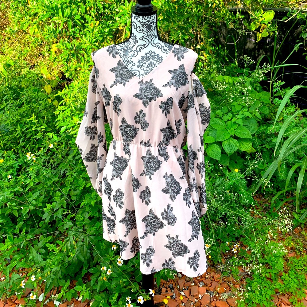 Leyden Long Sleeve Floral Shift Dress